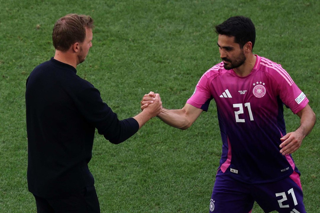 El alemán Ilkay Gundogan en acción ante el húngaro en Stuttgart, Alemania. EFE/EPA/MOHAMED MESSARA