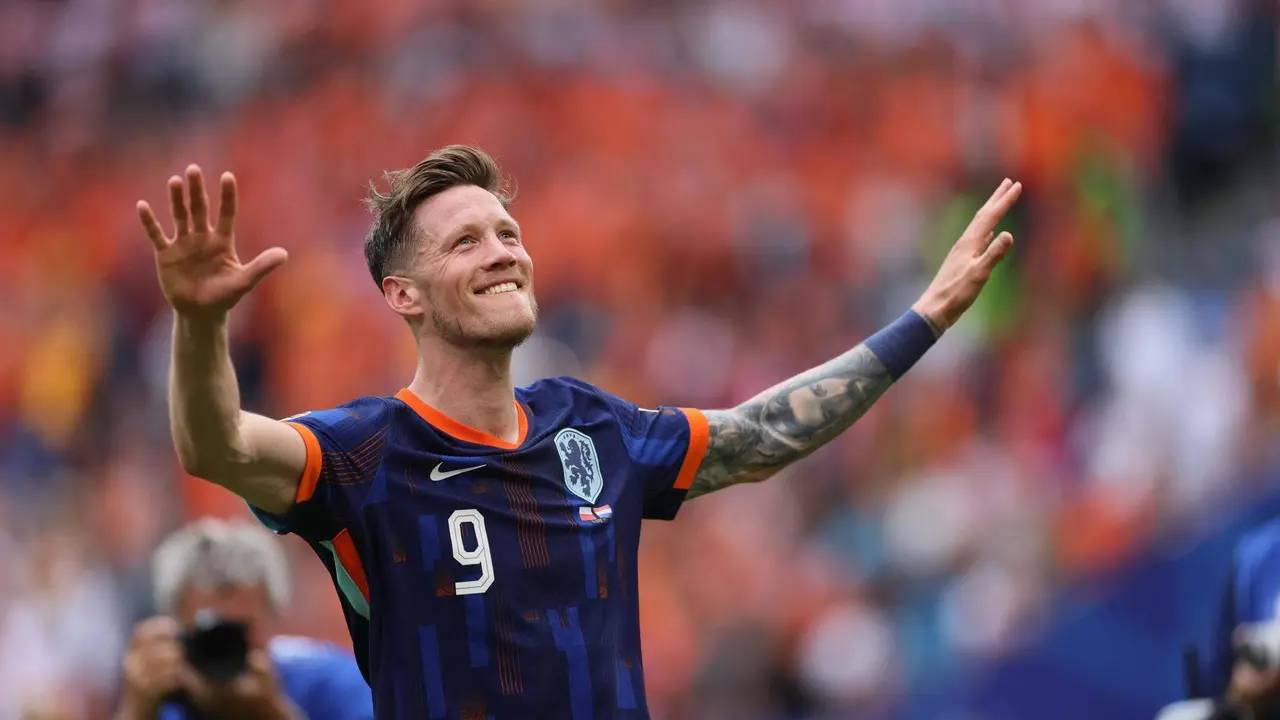 Wout Weghorst celebra la victoria de Países Bajos ante Polonia. EFE/EPA/Leszek Szymanski