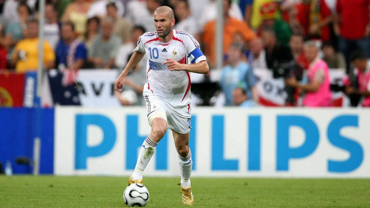 El exjugador francés Zinedine Zidane en una imagen de archivo. EFE/GEORGI LICOVSKI