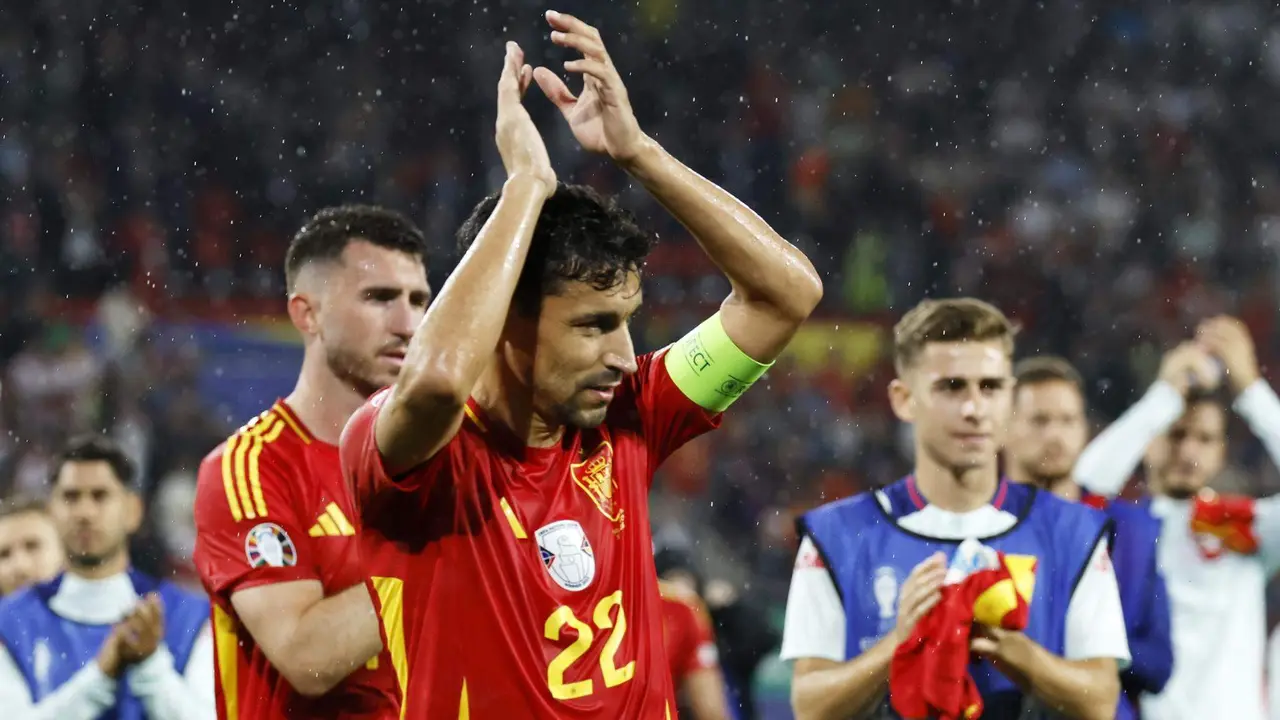 El lateral derecho Jesús Navas en el partido de la fase de grupos ante Italia. EFE/EPA/ROBERT GHEMENT